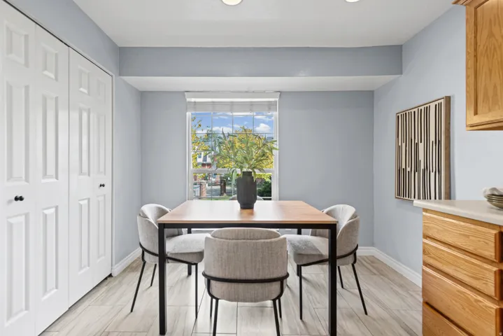 668 E Williamsburg Cir, Sandy, Utah 84070