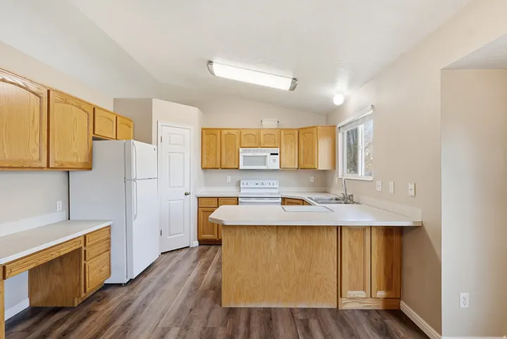 1932 N 810 W, Clinton, Utah 84015