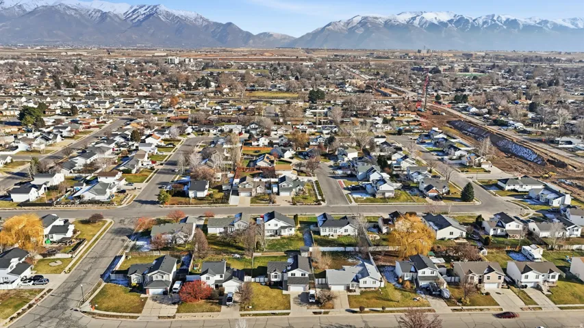 1932 N 810 W, Clinton, Utah 84015