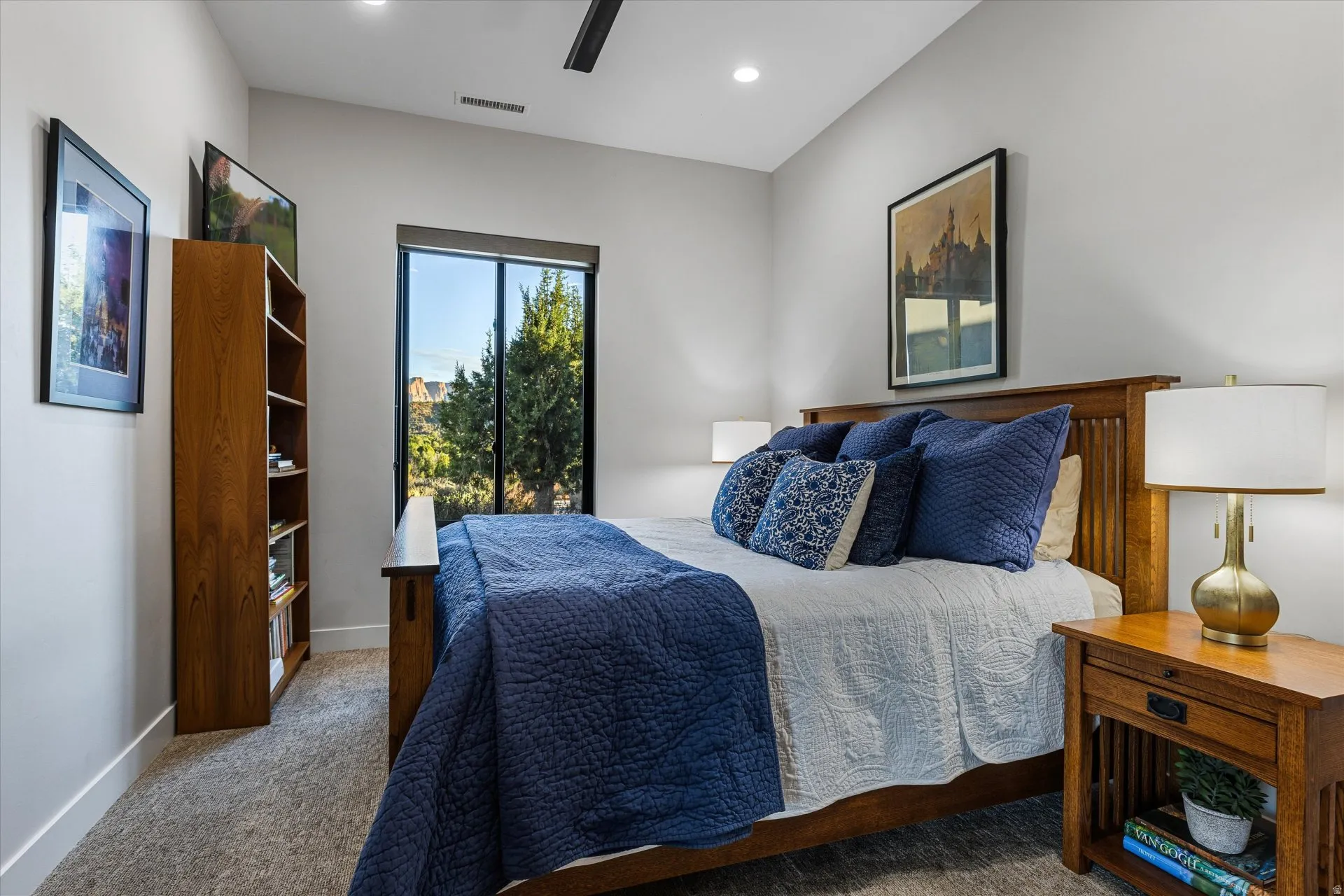 A second bedroom within the guest suite, with its own closet and Zion views.