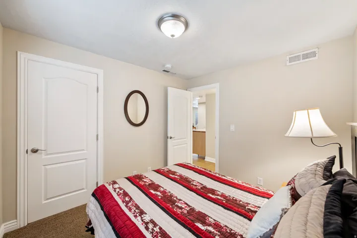 446 E Green Haven Dr, Midvale, Utah 84047