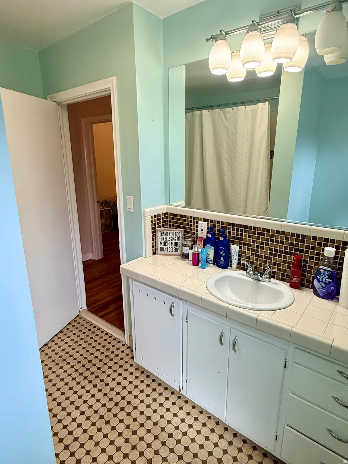 681 Bathroom