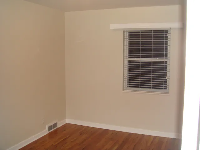 677 Bedroom