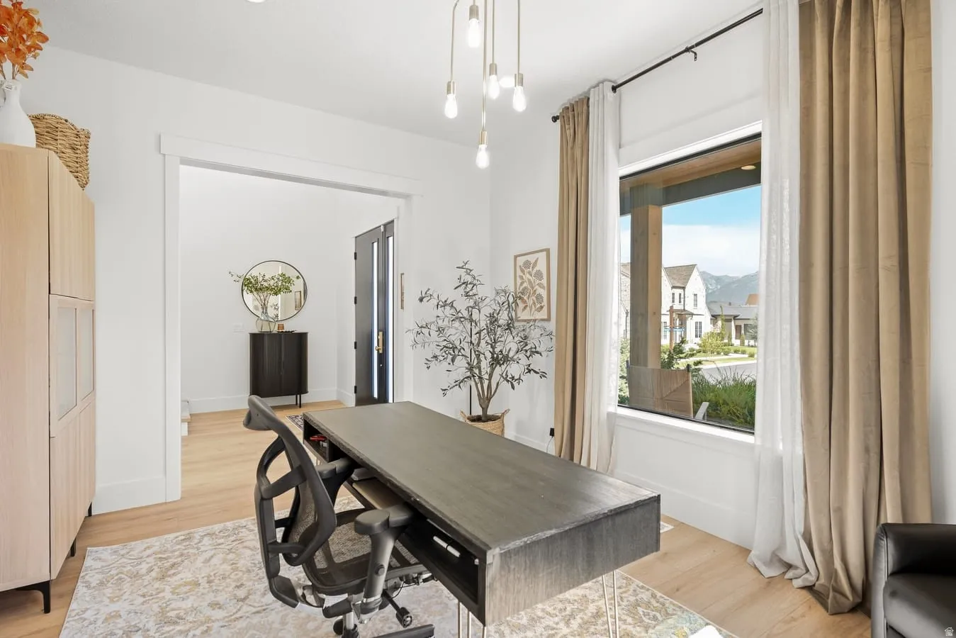 Front office to ght right of the front door. This room has beautiful views.