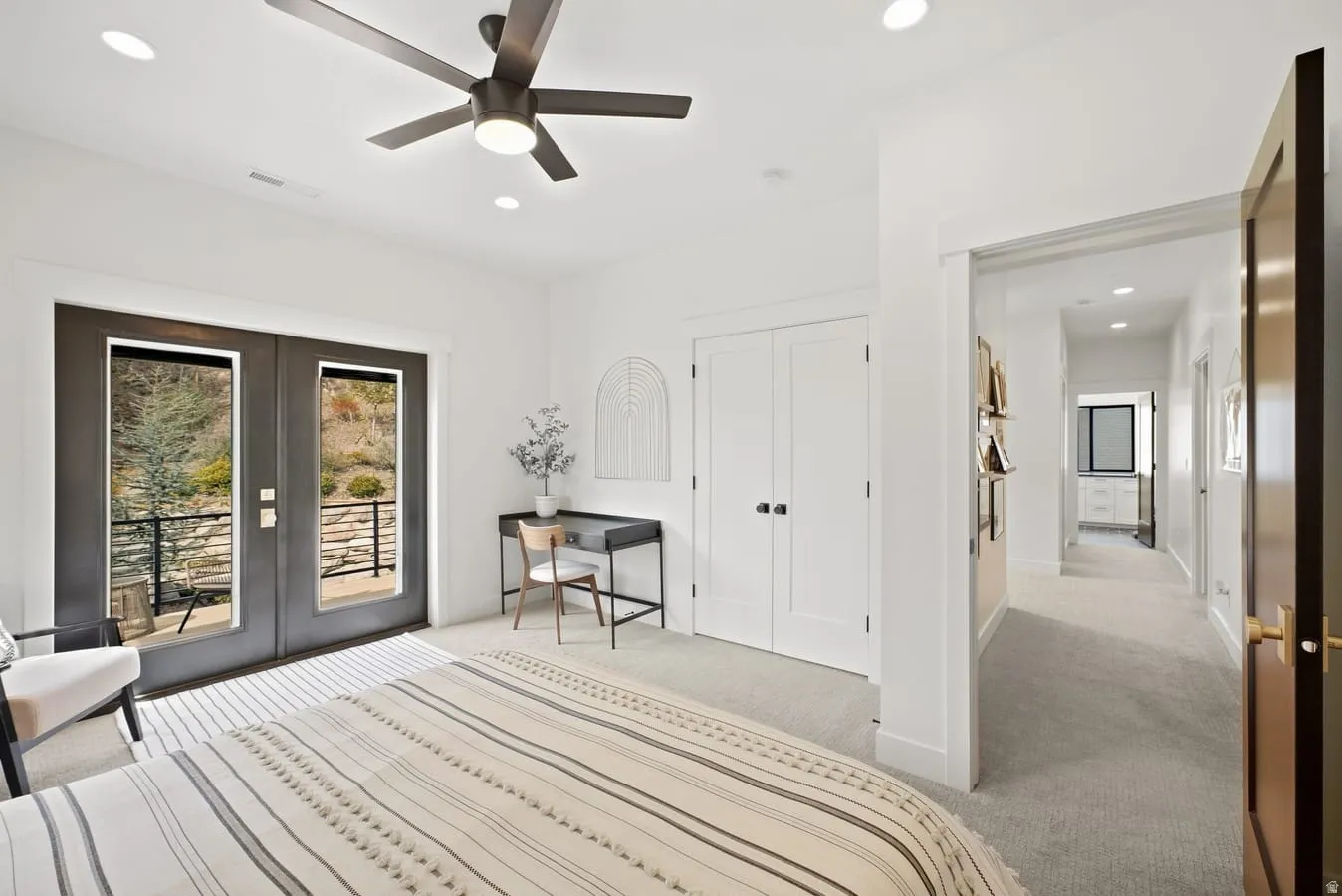 Bedroom 4: with balcony