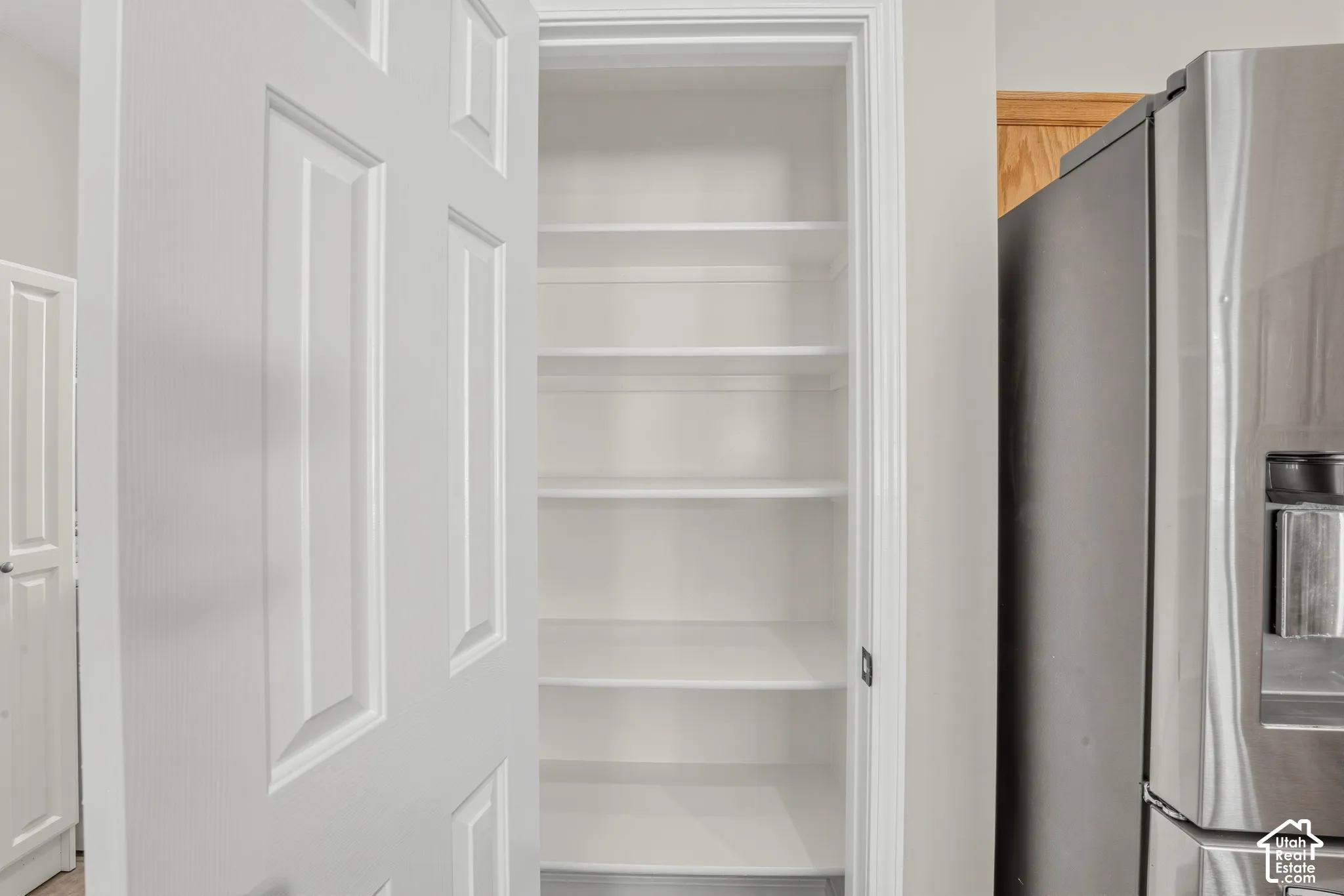 Kitchen pantry