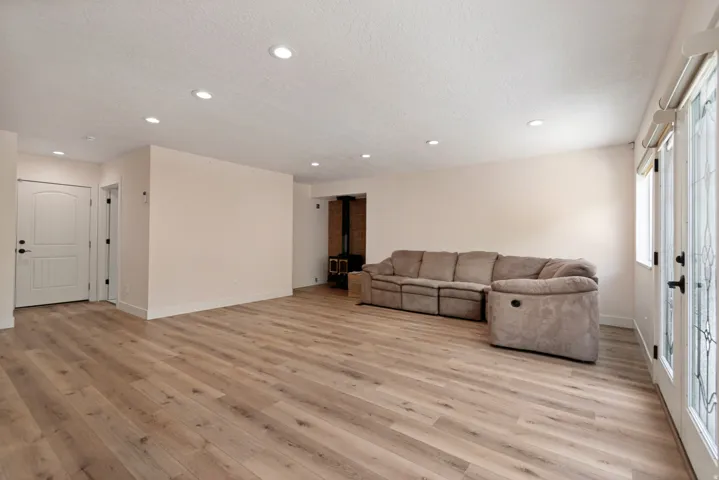 3248 W 6775 S, West Jordan, Utah 84084