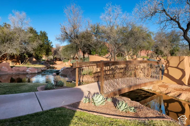 bridge from parking lot to Inn at Entrada Welcome Center