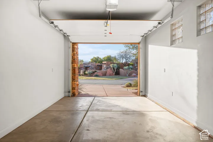 Studio side of home (single garage)