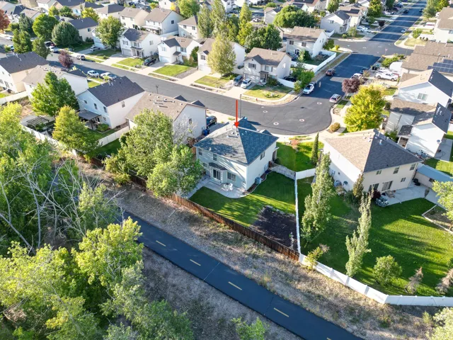Home backs beautiful open/ green space with Spanish Fork River Trail