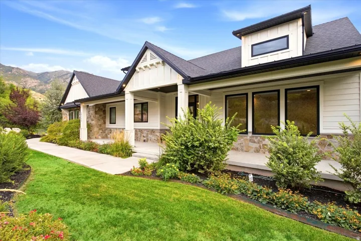 2522 E Thurston Ln, Layton, Utah 84040
