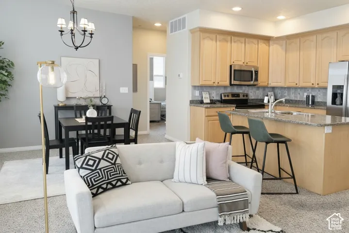 7096 S Thorndale Way, West Jordan, Utah 84084