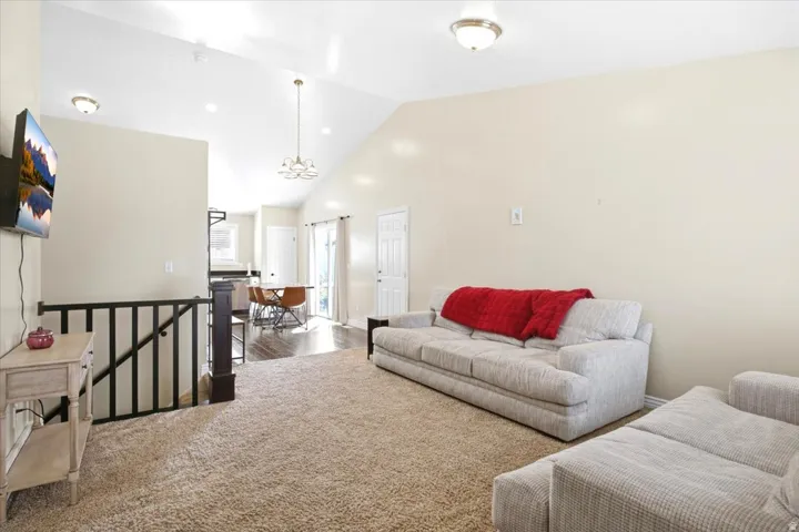 1562 N 2030 W, Clinton, Utah 84015