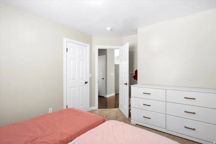 1562 N 2030 W, Clinton, Utah 84015