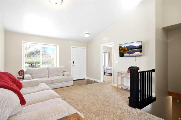 1562 N 2030 W, Clinton, Utah 84015