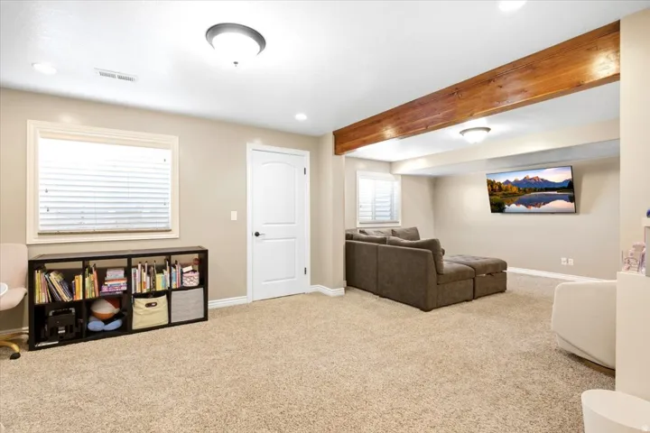 1562 N 2030 W, Clinton, Utah 84015