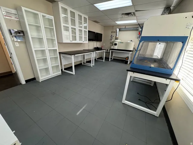 Recessed lighting and ceiling-mounted fluorescent fixtures