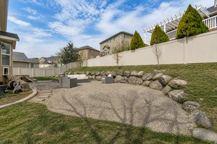 338 W Rye Dr, Saratoga Springs, Utah 84045