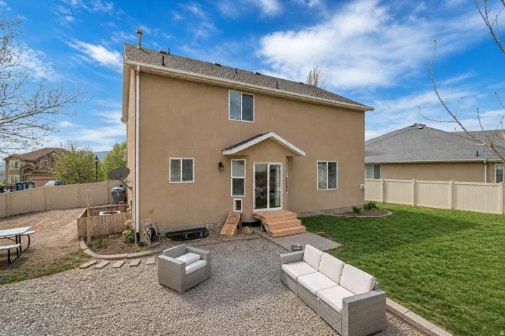 338 W Rye Dr, Saratoga Springs, Utah 84045