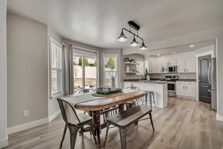338 W Rye Dr, Saratoga Springs, Utah 84045