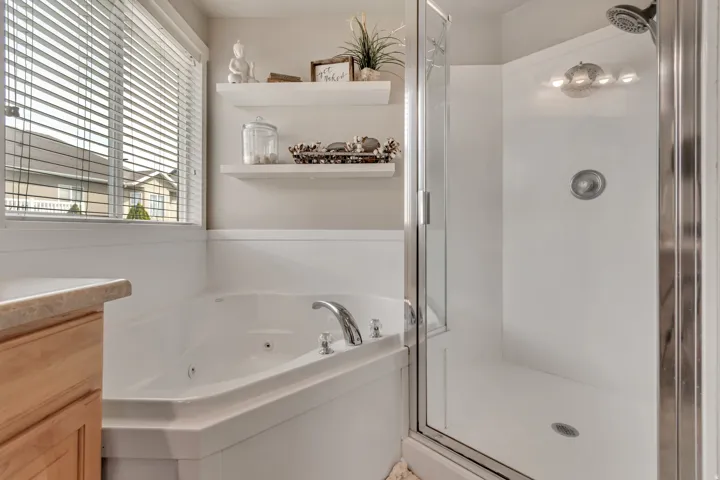 338 W Rye Dr, Saratoga Springs, Utah 84045