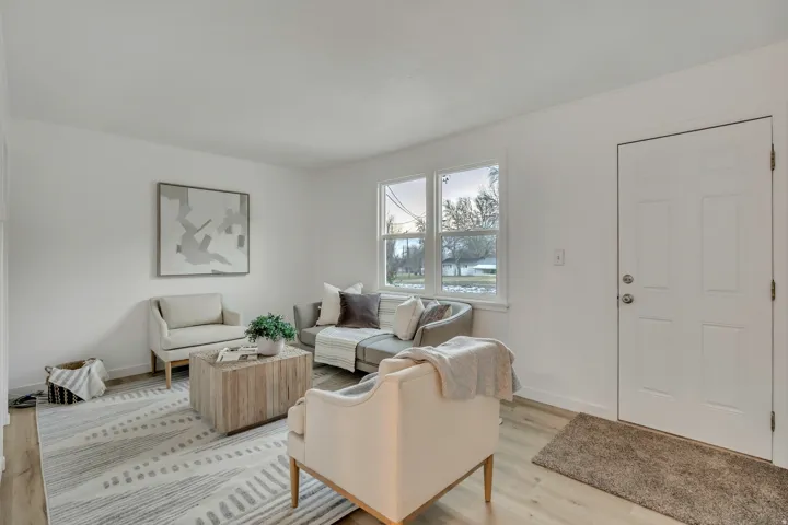 3878 S Grandview, South Ogden, Utah 84403