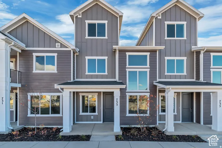 Same floorplan, different home.