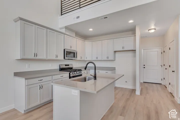 Same floorplan, different home.