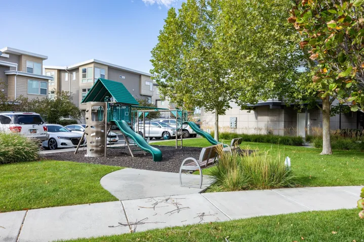 7748 S Rooftop Dr, Midvale, Utah 84047
