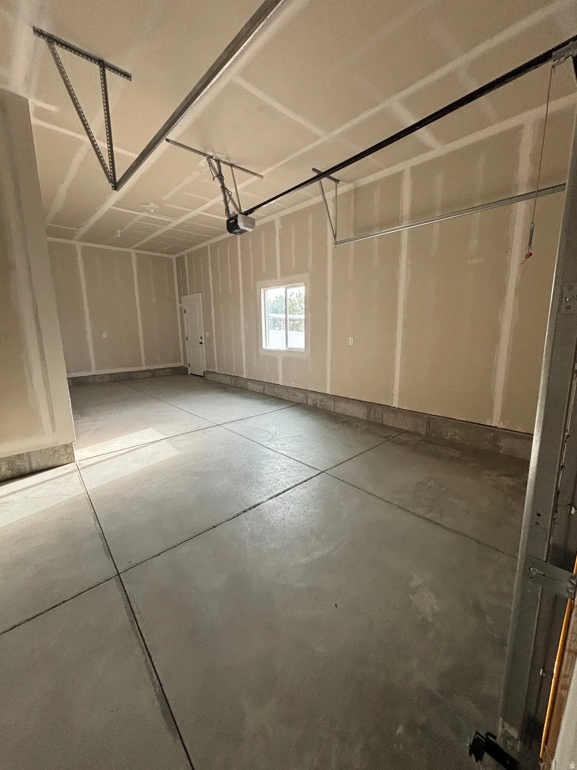 3rd car garage