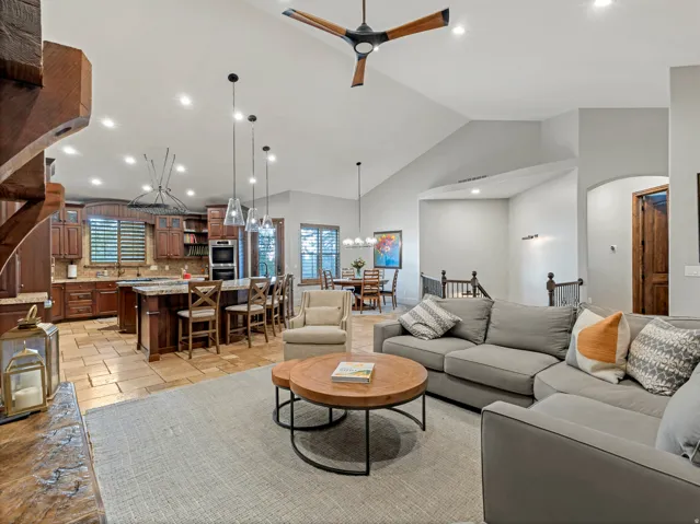 Enjoy the large open area-great for entertaining