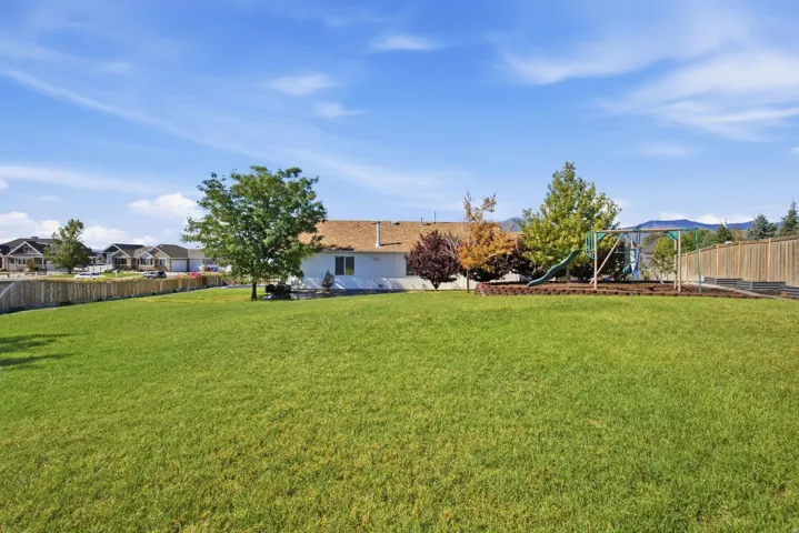 9290 N Horizon Dr, Eagle Mountain, Utah 84005