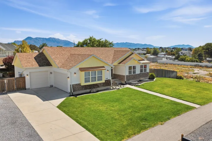 9290 N Horizon Dr, Eagle Mountain, Utah 84005