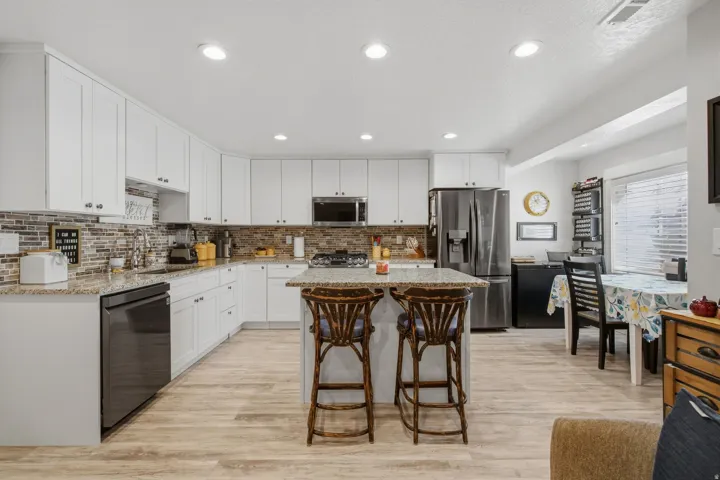 9290 N Horizon Dr, Eagle Mountain, Utah 84005