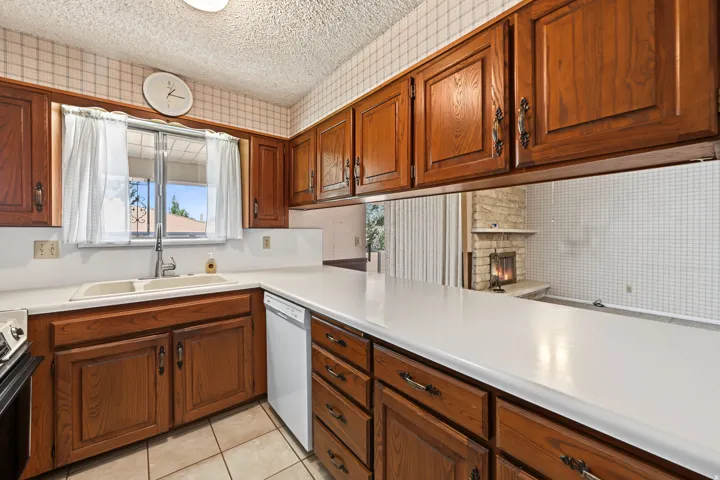 1390 W Marinwood Ave, Taylorsville, Utah 84123
