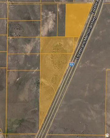 Plat Map. Illustrating the property's boundaries and its relation to E Veterans Memorial Hwy and Interstate 15