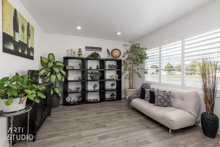 2717 N Nicholes Ave #205, Layton, Utah 84040