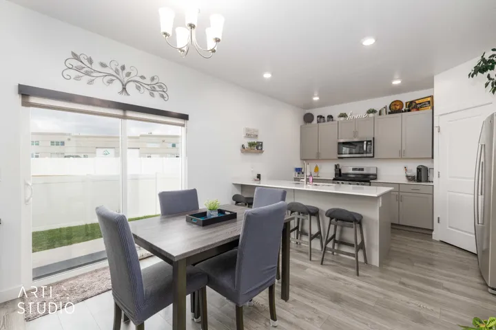 2717 N Nicholes Ave #205, Layton, Utah 84040