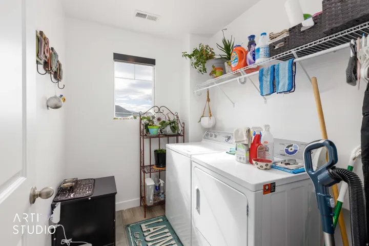 2717 N Nicholes Ave #205, Layton, Utah 84040