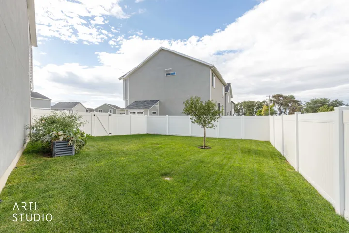 2717 N Nicholes Ave #205, Layton, Utah 84040