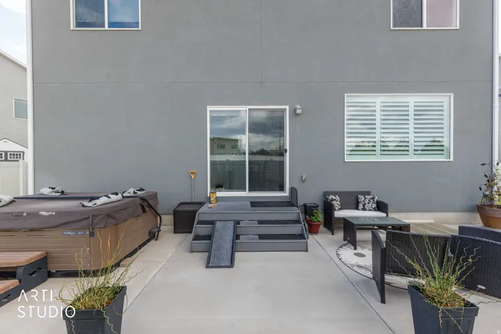 2717 N Nicholes Ave #205, Layton, Utah 84040