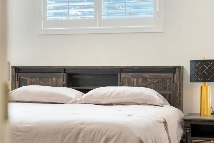 White wall finish