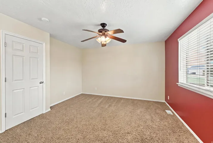 1886 S Dahl Ln, Syracuse, Utah 84075