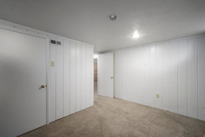 2209 S Broadmoor St, Salt Lake City, Utah 84109