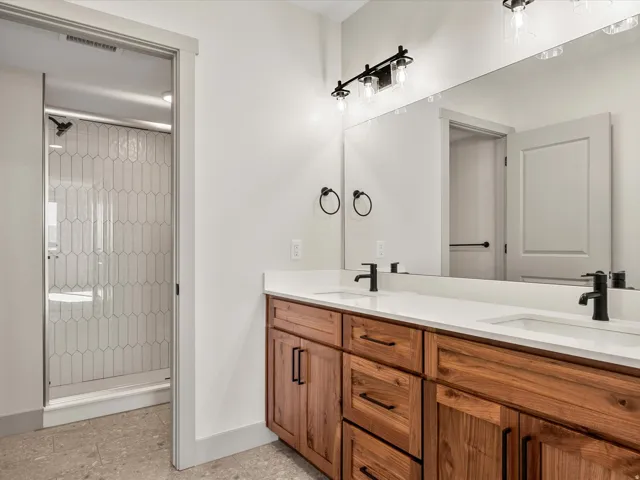 35 E 150 S #d301, Garden City, Utah 84028