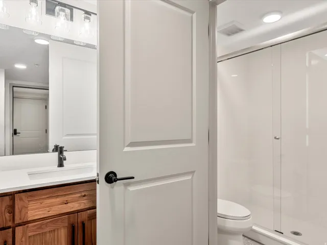 35 E 150 S #d301, Garden City, Utah 84028