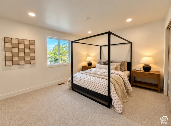 VIRTUAL STAGING