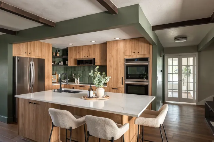 1041 E Lamplighter Dr, Logan, Utah 84321