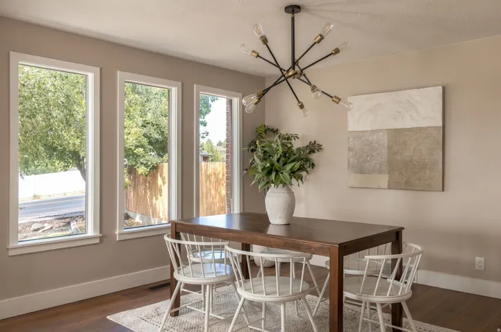 1041 E Lamplighter Dr, Logan, Utah 84321