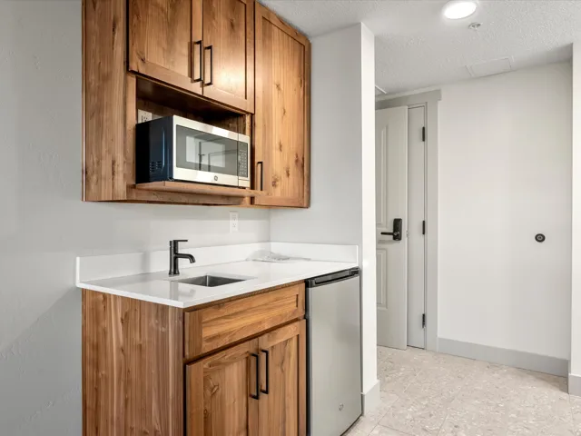 35 E 150 S #d202, Garden City, Utah 84028